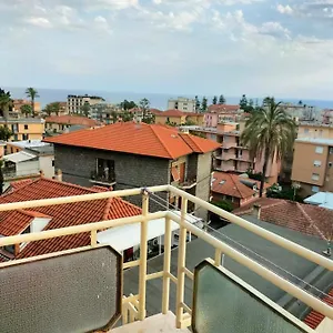 Attico Con Vista Mozzafiato , Bordighera Italia